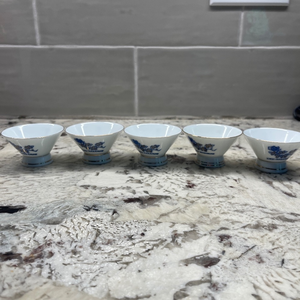Vintage Kiku Masamune Sake Cups Lot of 5 Blue and‎ Gold Made In Japan